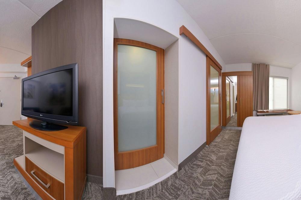 SpringHill Suites by Marriott Durham Chapel Hill photo 5