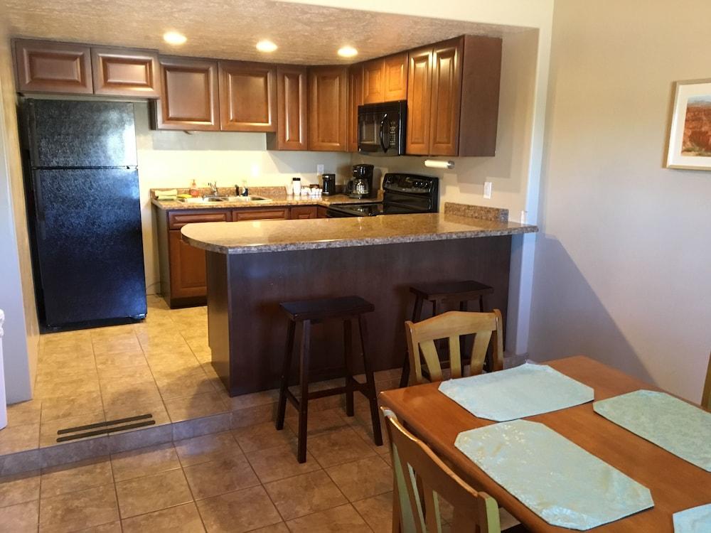 Mountain Ridge Cabins and Lodging photo 40