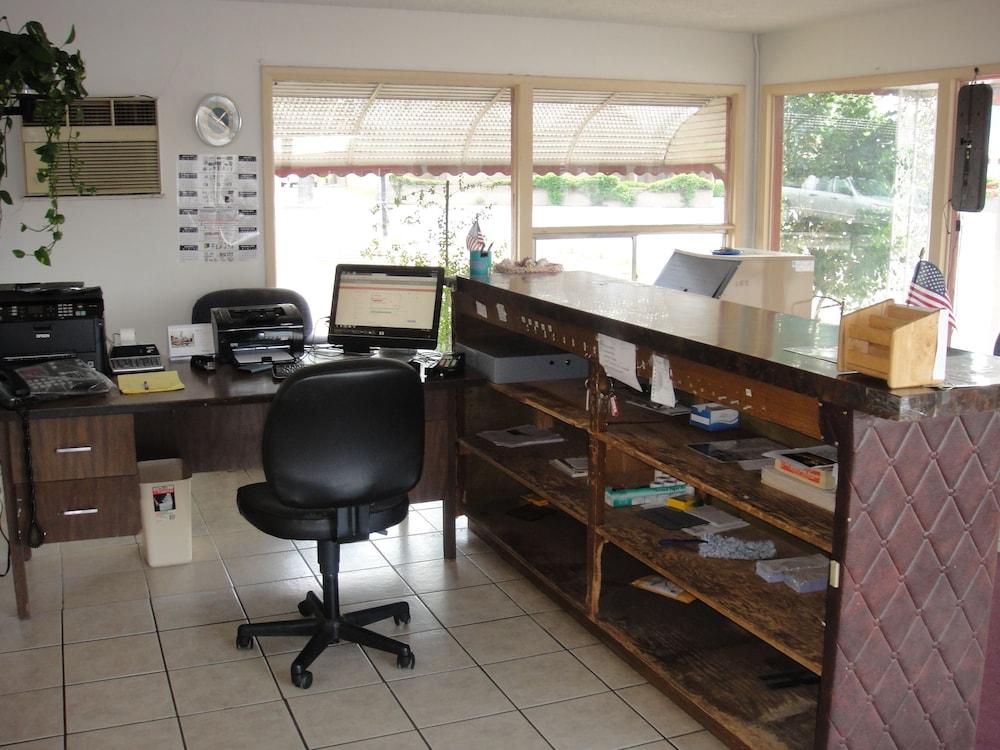 The Hills Motel photo 5