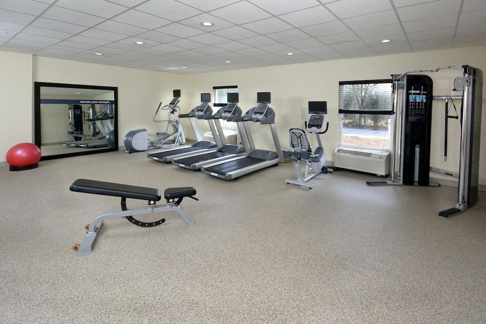 Hampton Inn & Suites Clinton - I-26 photo 29