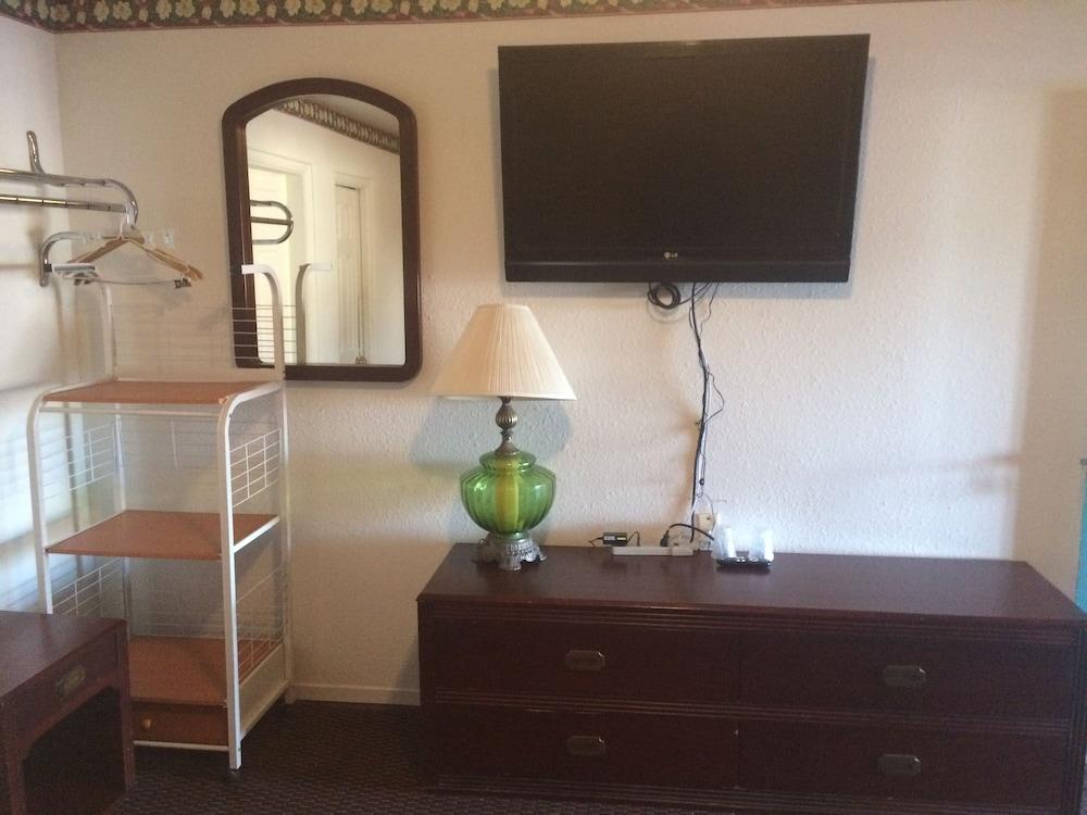 Buckeye Motor Hotel photo 9