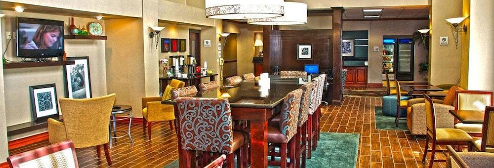 Spark by Hilton Amarillo Medical Center photo 29