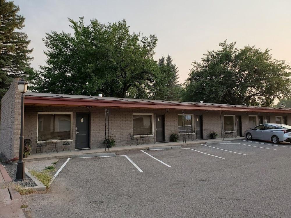 Three Forks Lewis & Clark Motel photo 14