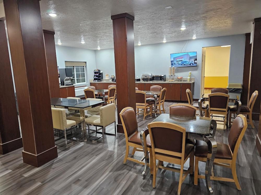 Executive Inn and Suites Extended Stay in Vernal photo 47