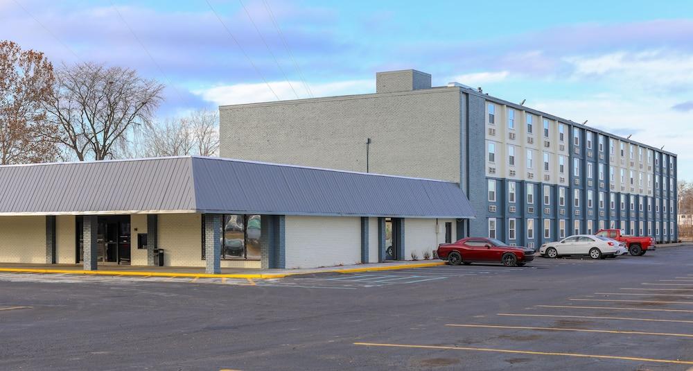 American Inn and Suites Ferndale photo 1