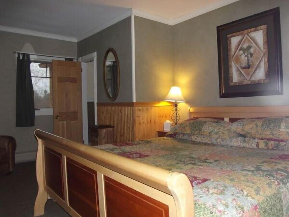 The Jay Village Inn photo 10