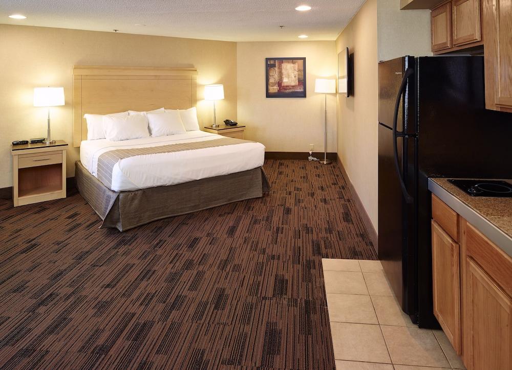 LivINN Hotel Cincinnati / Sharonville Convention Center photo 7