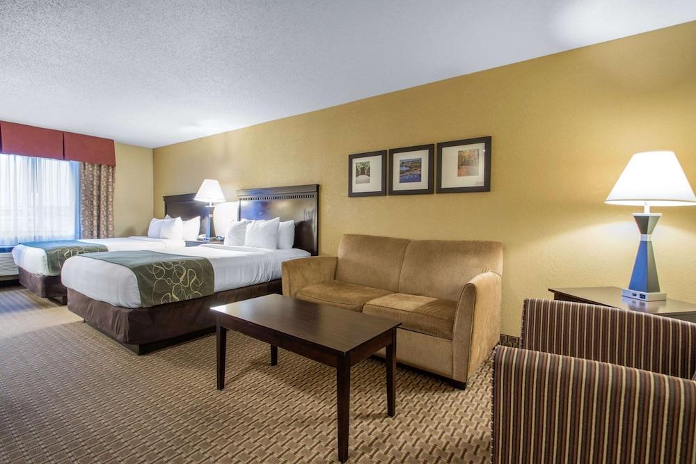 Comfort Suites Wisconsin Dells Area photo 30