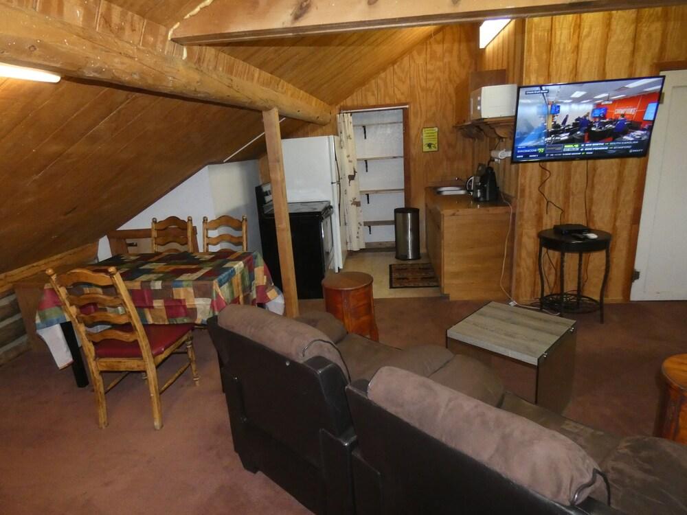 Yellowstone Motel - Adults Only photo 88