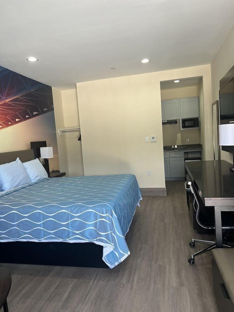 Elite Inn & Suites photo 5