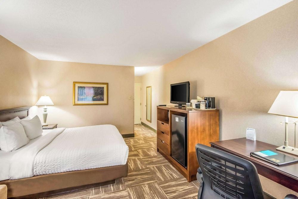 Clarion Inn Grand Junction photo 14