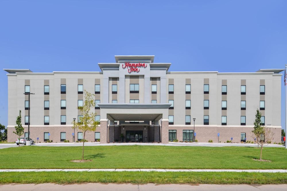 Hampton Inn Omaha Airport photo 38