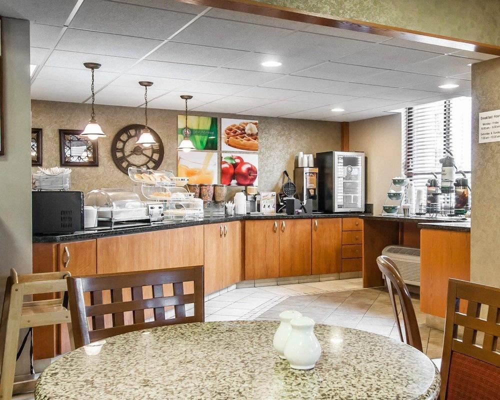 Quality Inn and Suites photo 27