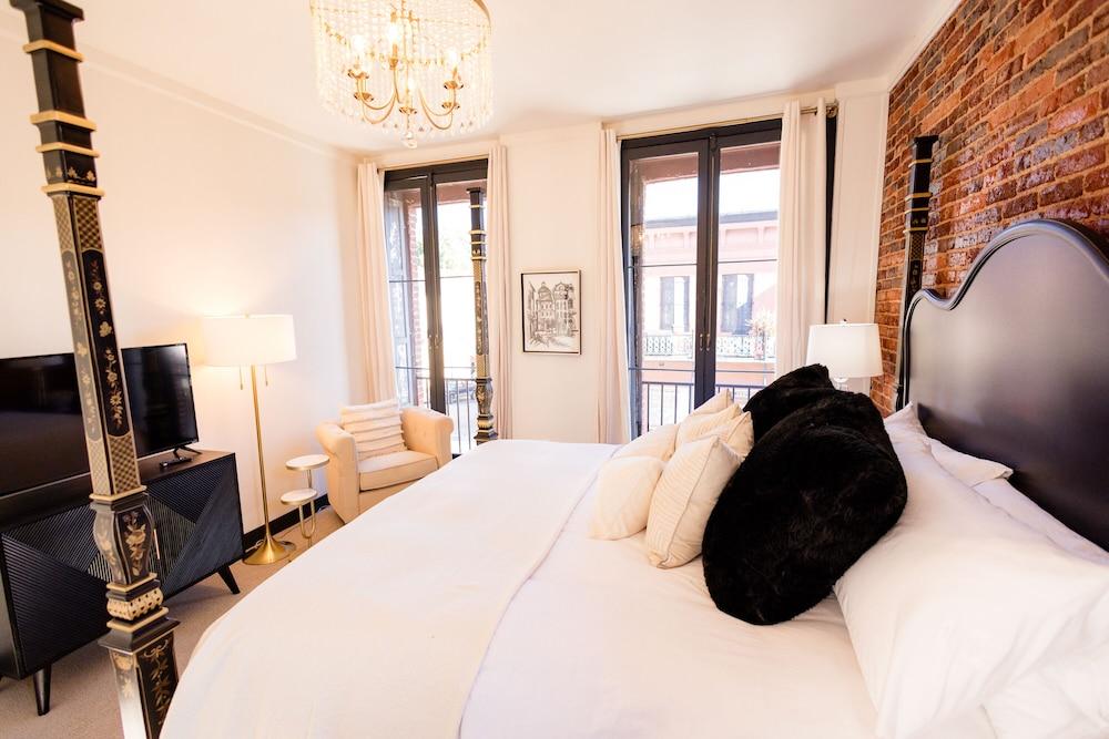 Speakeasy Suites photo 13