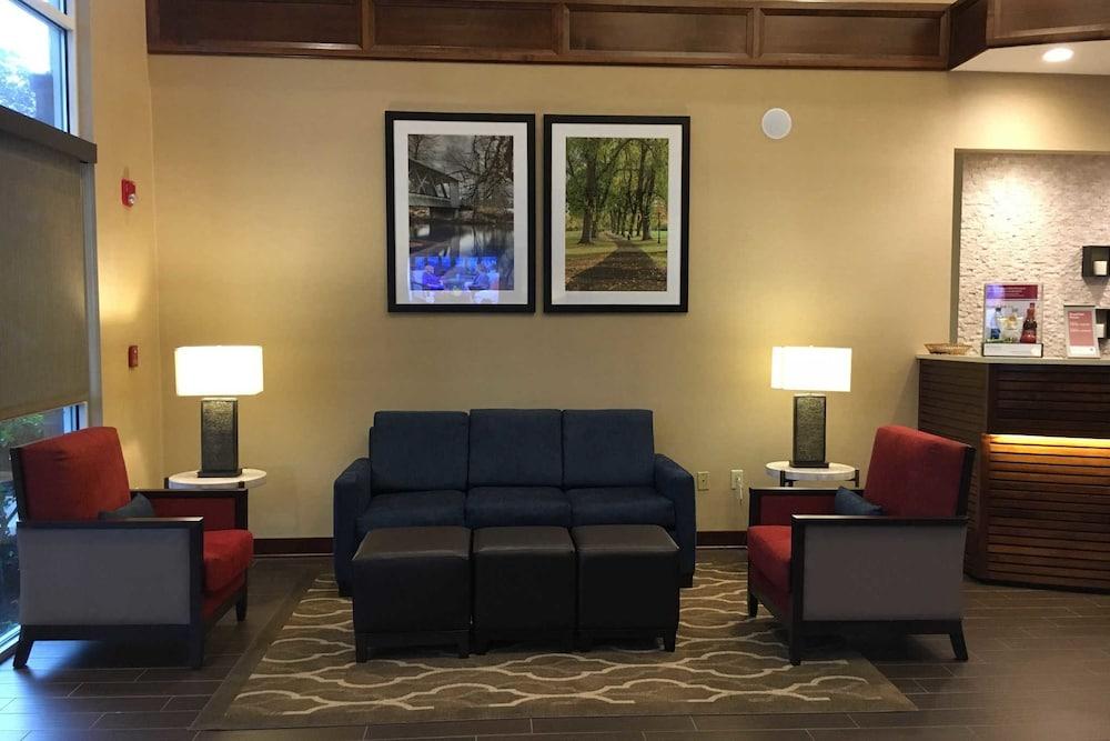 Comfort Suites Linn County photo 35