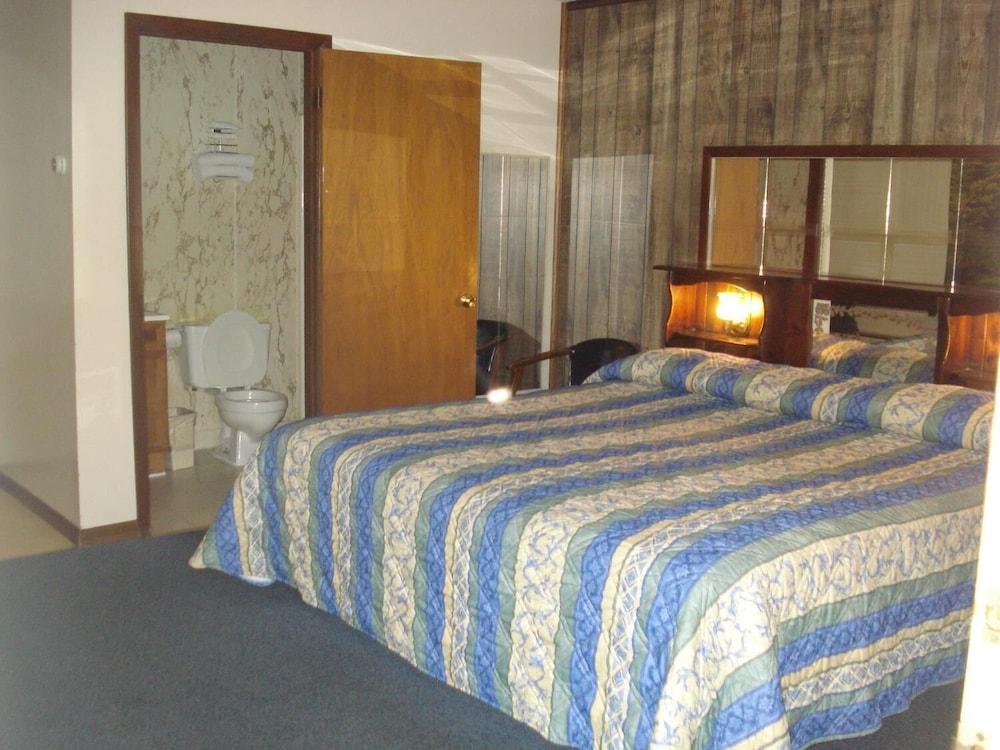 Cedar Grove Motel photo 18