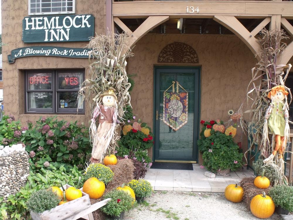 Hemlock Inn photo 7