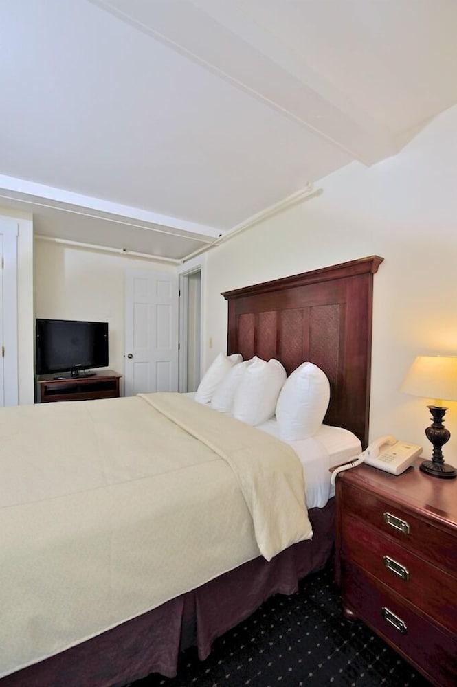 Jailhouse Inn photo 23