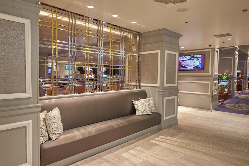 California Hotel and Casino photo 2