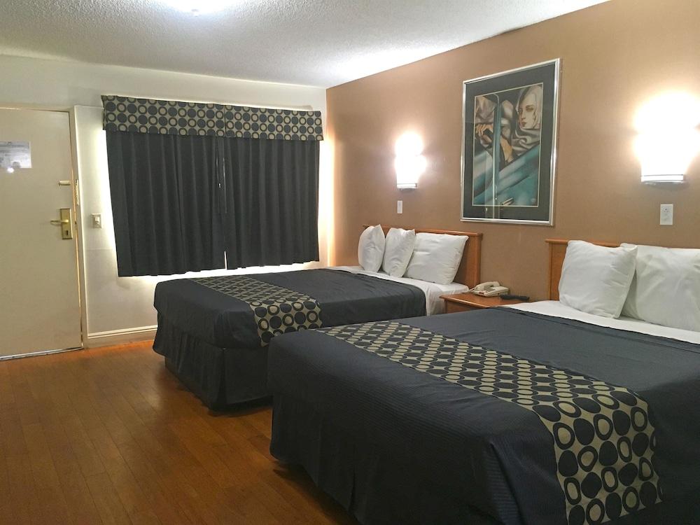 Americas Best Value Inn Beaumont, CA photo 8