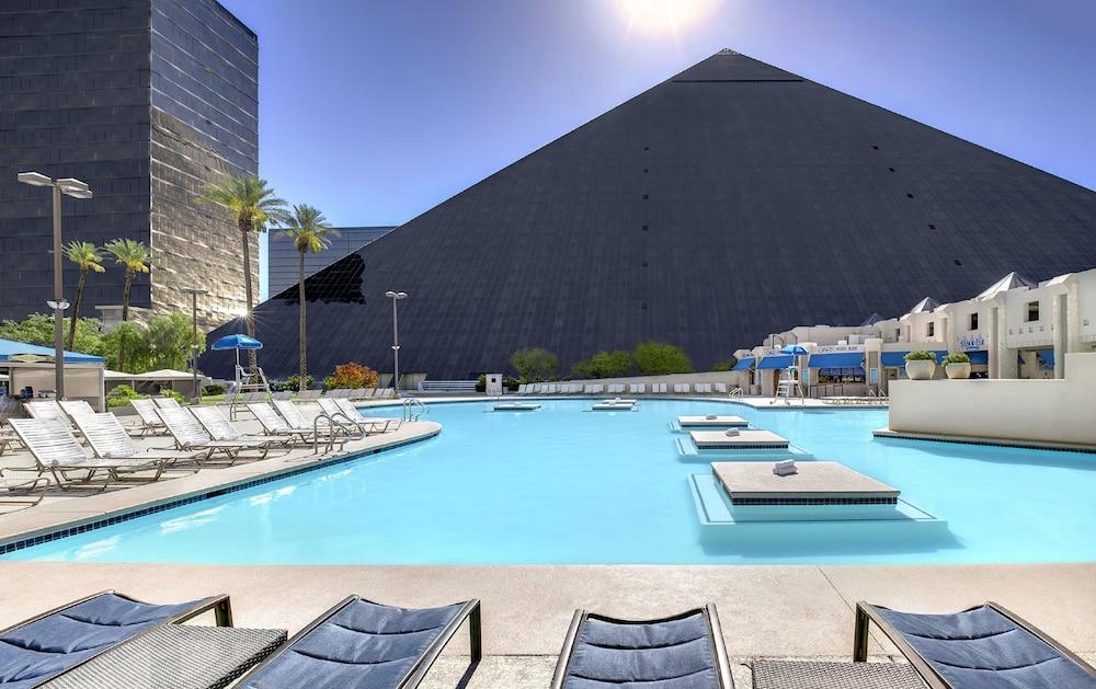 Luxor Hotel and Casino photo 33