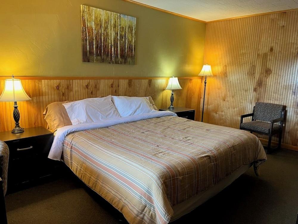 High Point Motel photo 6