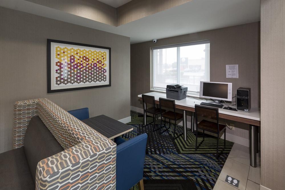 Holiday Inn Express Hotel & Suites Hillview by IHG photo 31