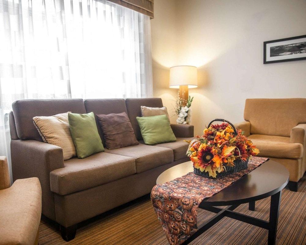 Sleep Inn & Suites photo 41