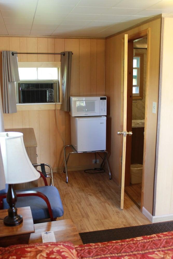 Acadia Gateway Motel photo 28