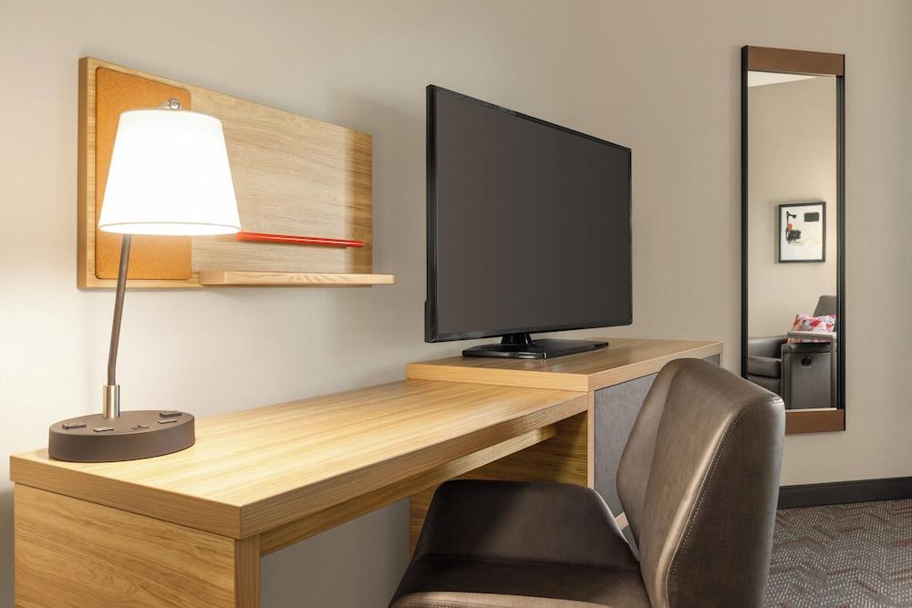 Candlewood Suites Mount Pleasant by IHG photo 54