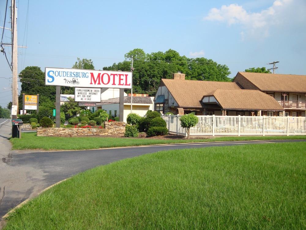 Soudersburg Motel photo 40