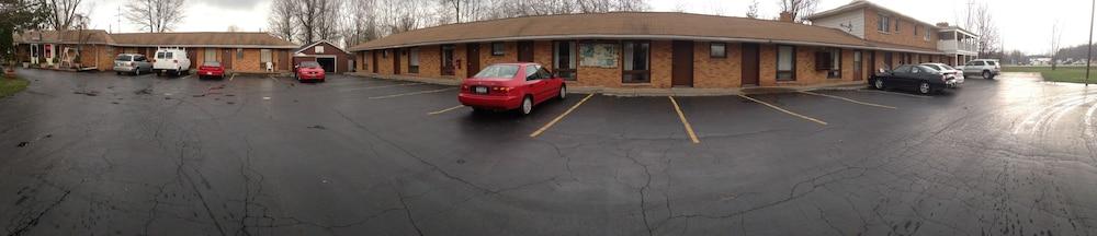 Chateau Motor Lodge photo 1