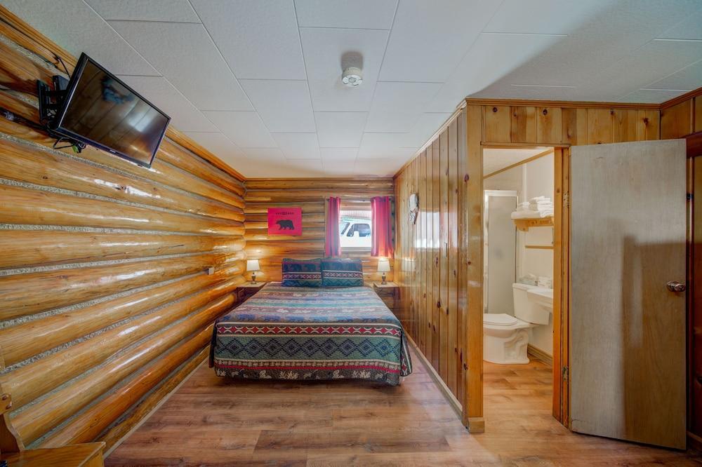Sportsmans Lodge photo 20