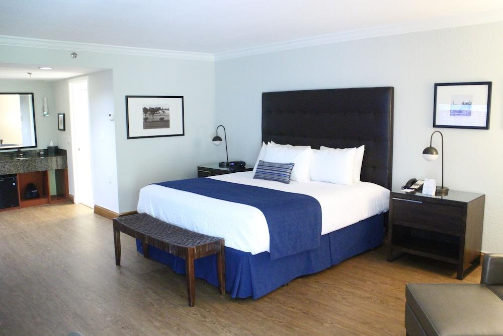 Miami Lakes Hotel photo 24
