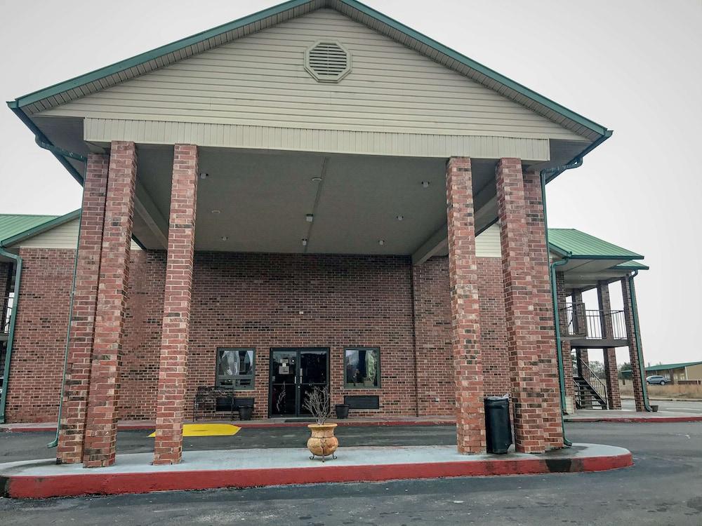 Motel 6 Ozark, AR — hotel in Ozark