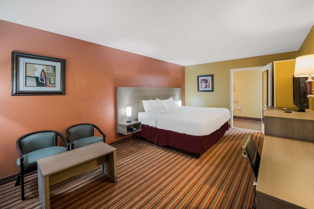 SureStay Hotel by Best Western Mt Pleasant photo 29