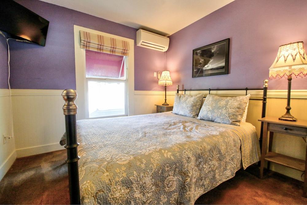 Hotel Charlotte photo 36