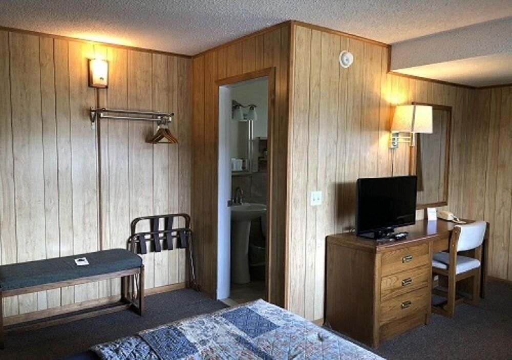 Riviera Motel photo 48