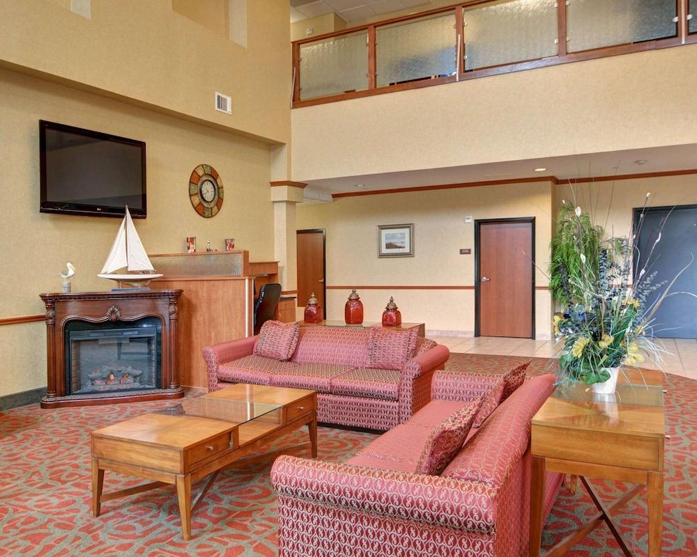 Quality Suites Near Cedar Creek Lake photo 24