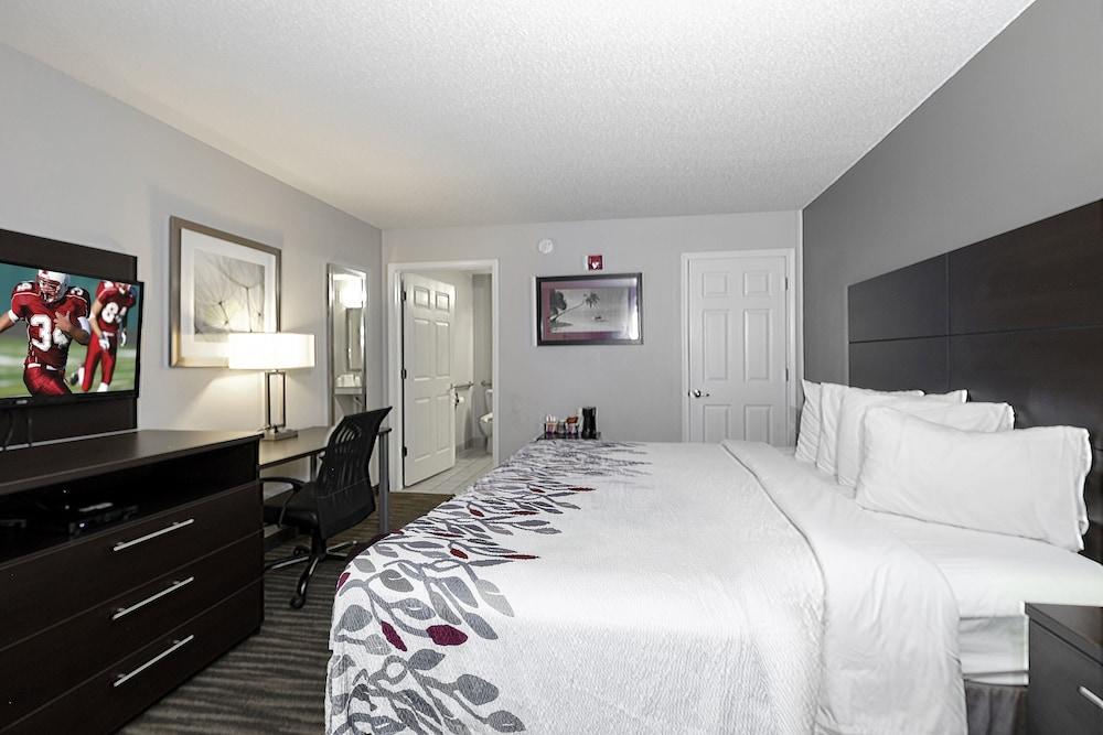 Red Roof Inn Defuniak Springs photo 10