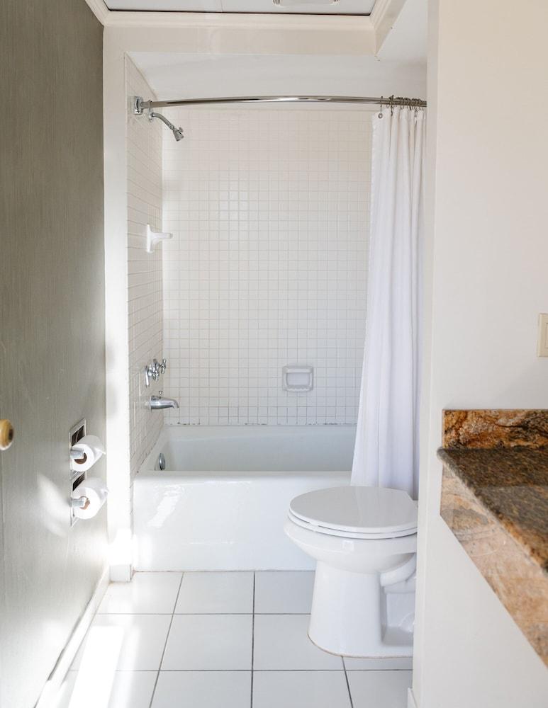 The Lafayette New Orleans By Kasa Living photo 28