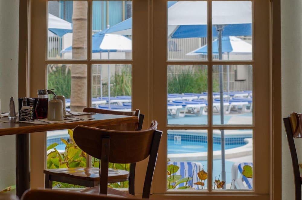 Oceanfront Pan American Hotel photo 27