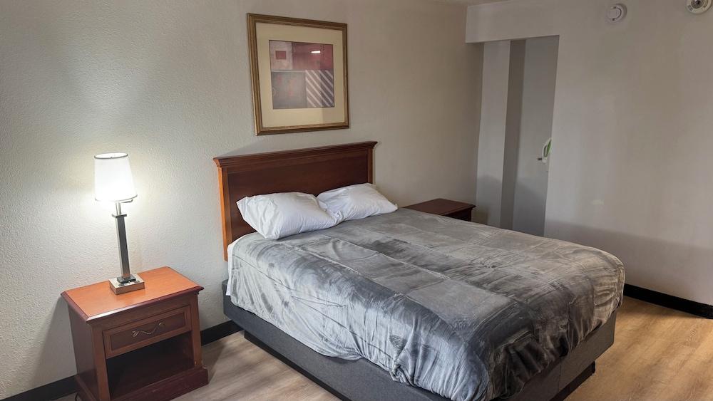 Cortina Inn photo 3