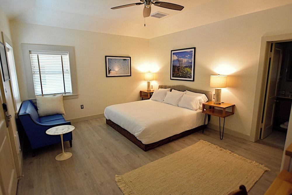The Dixie Motel Brenham photo 16