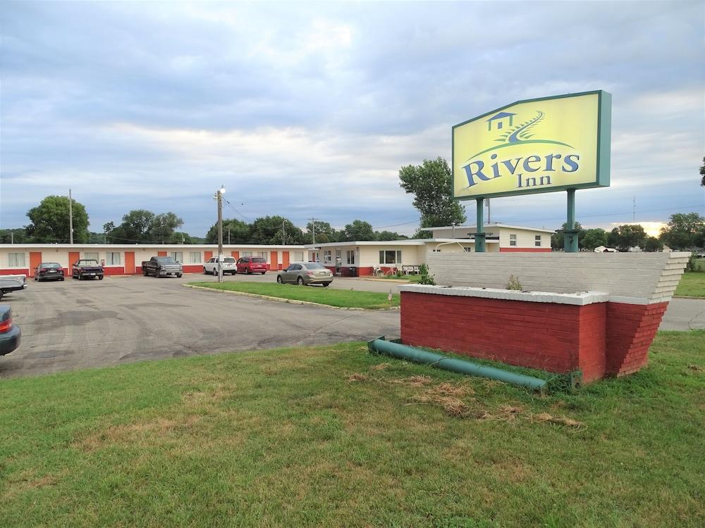 Rivers Inn Fort Madison photo 76
