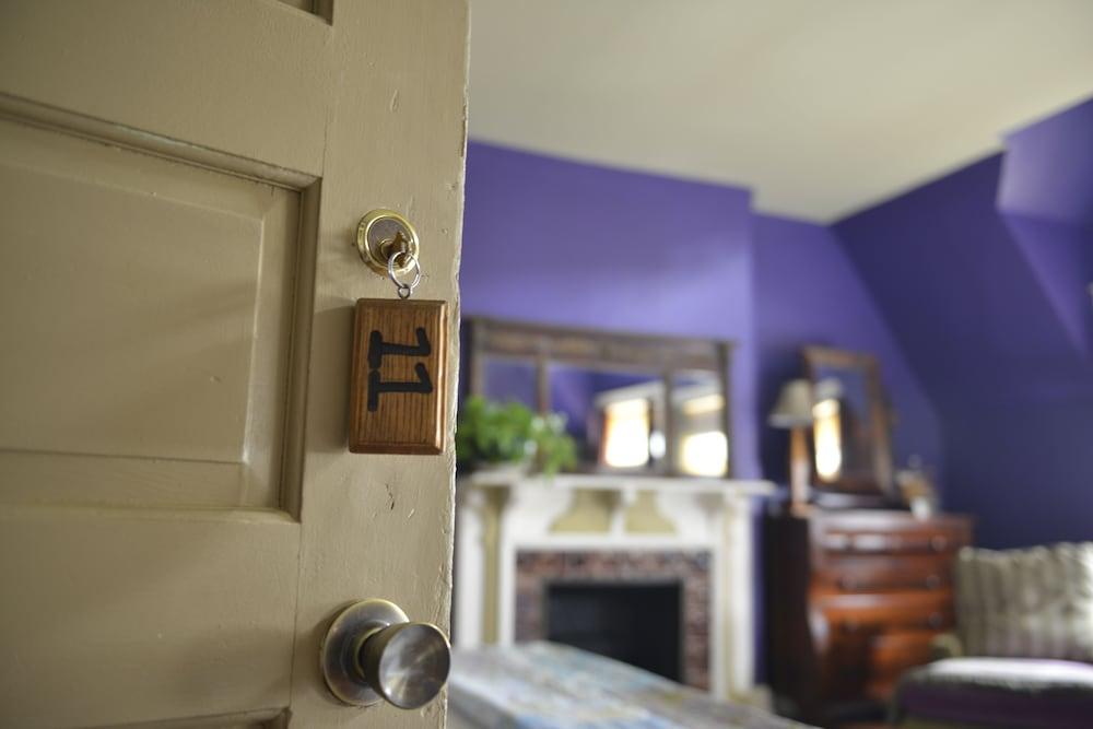 Tabard Inn photo 3