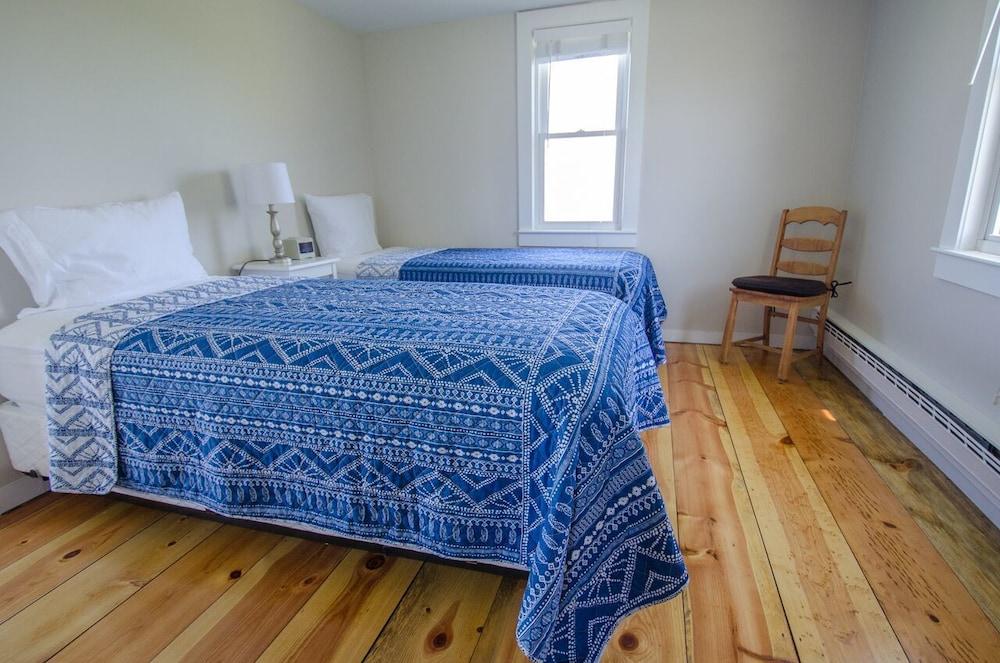 East Harbour Motel and Cottages photo 24