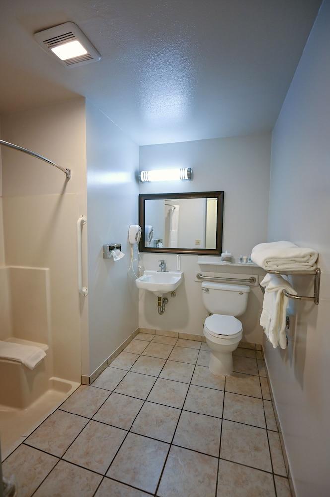 Comfort Inn Yreka I-5 photo 34