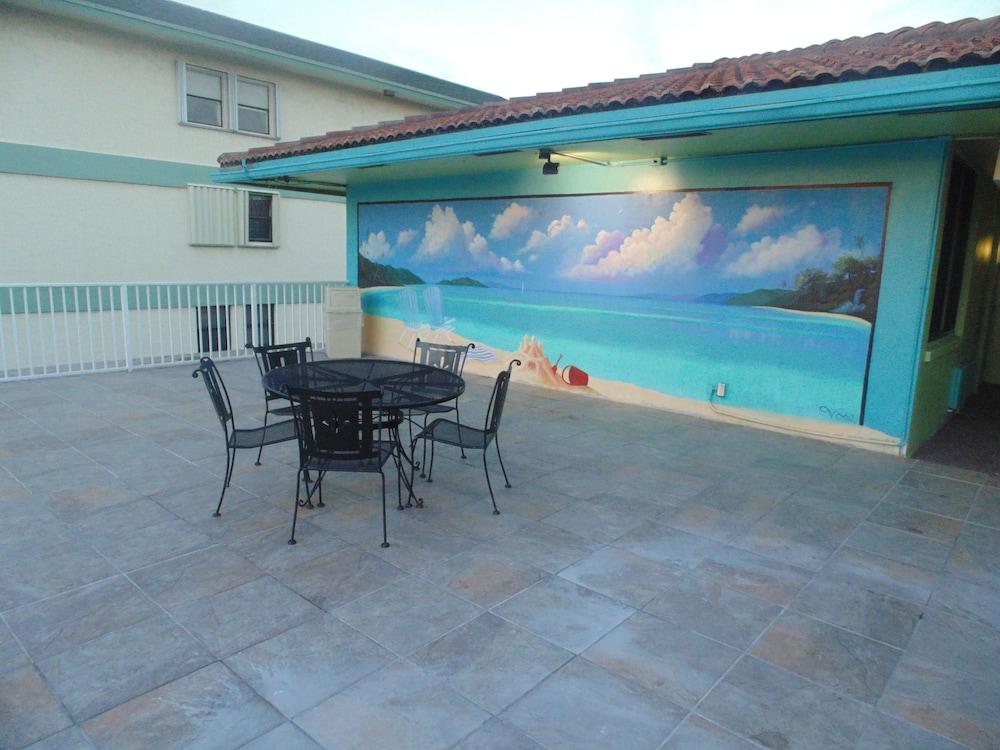 Ocean Reef Hotel photo 20