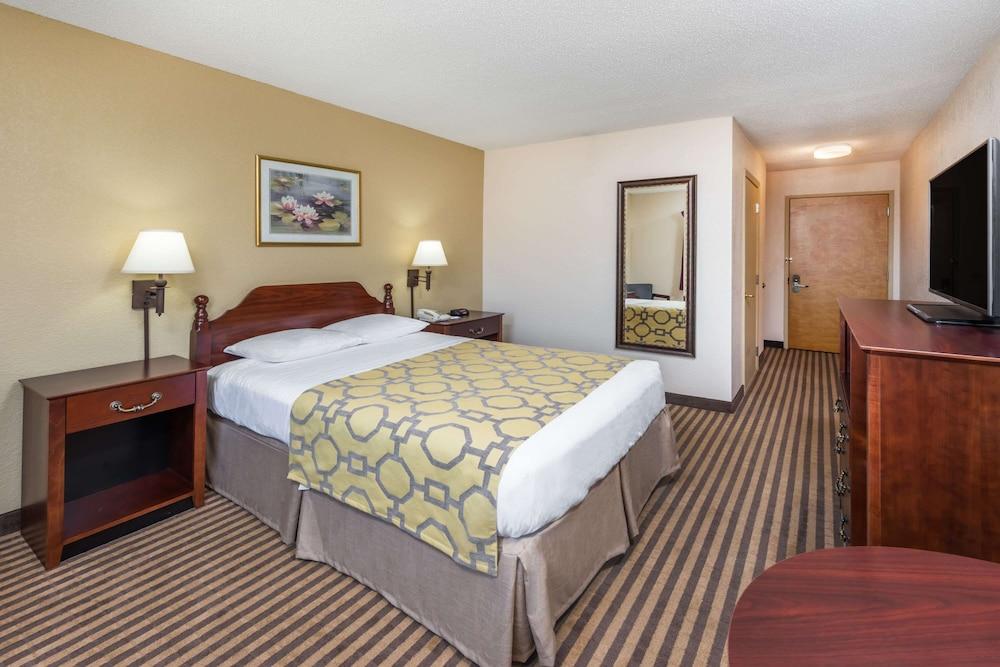 Baymont by Wyndham Metropolis photo 8